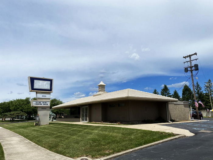 Howard Johnsons Restaurant - Waterford - 3650 Dixie Hwy 2 (newer photo)